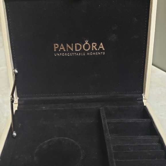 Pandora jewelry box - Picture 7 of 7